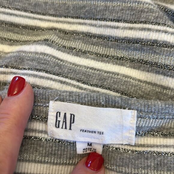 Gap gray white sparkle striped long sleeve feather tee Size M EUC - Picture 3 of 8